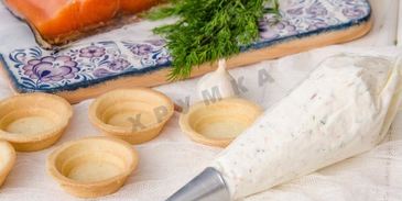 тарталетки с семгой и сыром