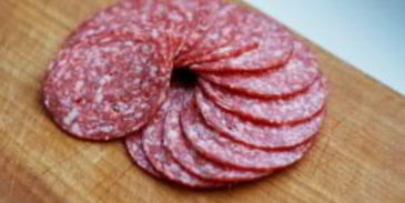 тарталетки с ветчиной и помидорами