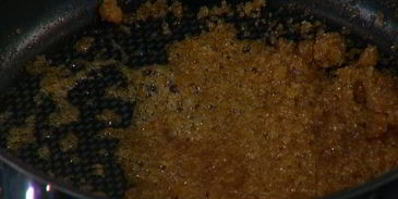 тарталетки с яблоками и голубикой