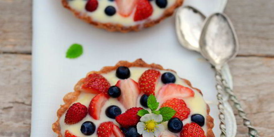 Рецепт тарталеток с заварным кремом и клубникой