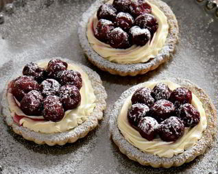 Тарталетки Снегурочкина вишня