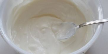 тарталетки со свекольным муссом и сельдью