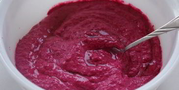 тарталетки со свекольным муссом и сельдью