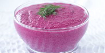 тарталетки со свекольным муссом и сельдью