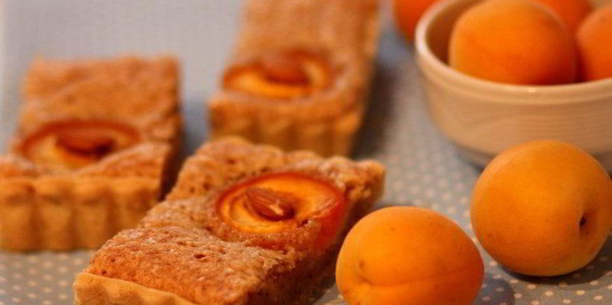 Рецепт абрикосового тарта с миндальным кремом