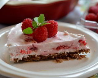 Легкий малиновый тарт