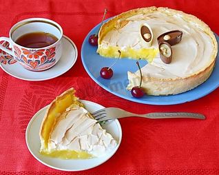 Лимонный тарт с меренгой