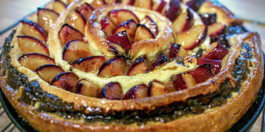 Рецепт сливового тарта с маковой начинкой