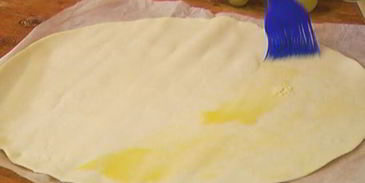 тарт из слоеного теста с сахарным виноградом