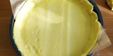 тарт с лимонным кремом и фисташками