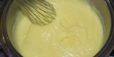 тарт с лимонным кремом и фисташками