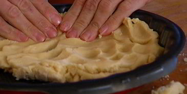 тарт с малиной и миндалем