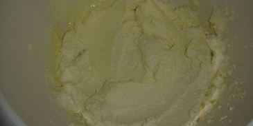 тарт с творогом, джемом и меренгой