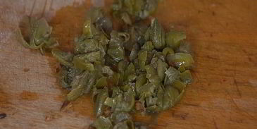 тартин с запеченным сладким перцем и тунцом