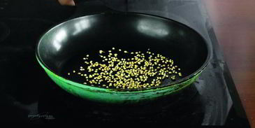 тартинки со скумбрией и яблоком