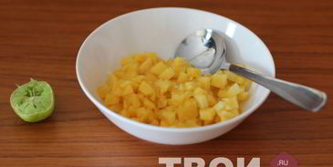 французские тосты с фруктовой сальсой