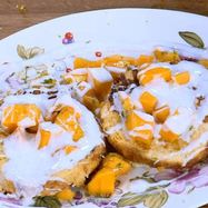 Рецепт Французских тостов с ванильным йогуртом и манго
