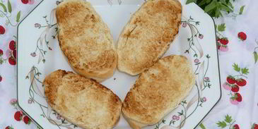 сладкие тосты с клубникой