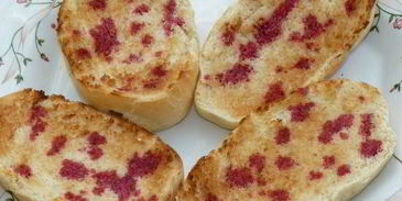 сладкие тосты с клубникой