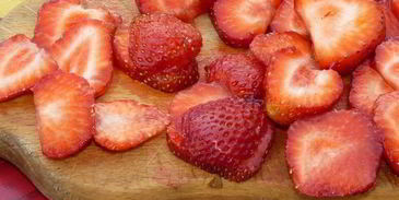 сладкие тосты с клубникой