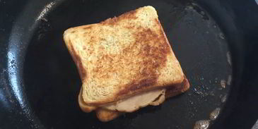 тосты на завтрак