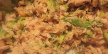 тосты с лососем, авокадо и дижонской горчицей