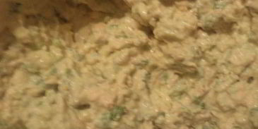 тосты с лососем, авокадо и дижонской горчицей