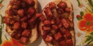 тосты с ветчиной и овощами