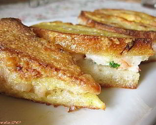 Тосты, жаренные с креветками