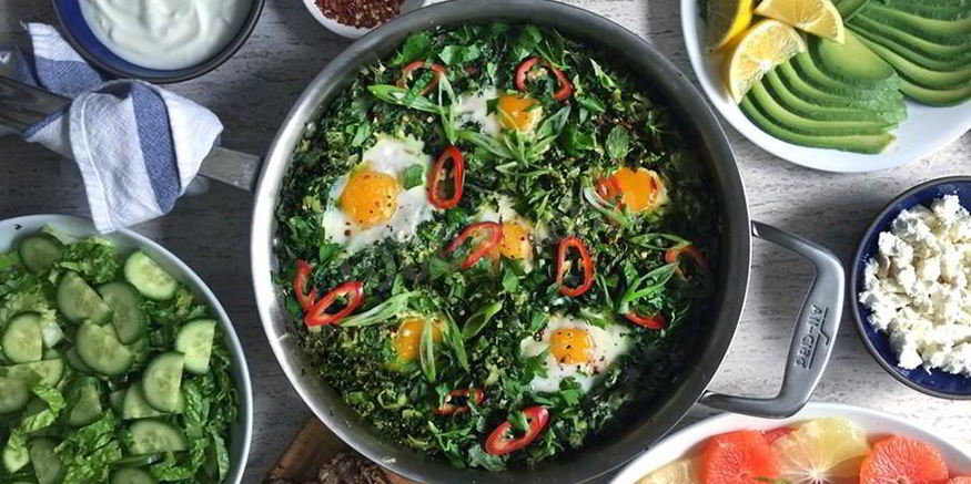 Рецепт шакшуки с мангольдом зеленью и цукини