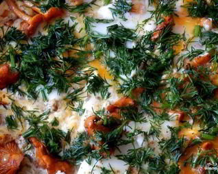 Яичница с лисичками