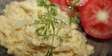 яичница с луком