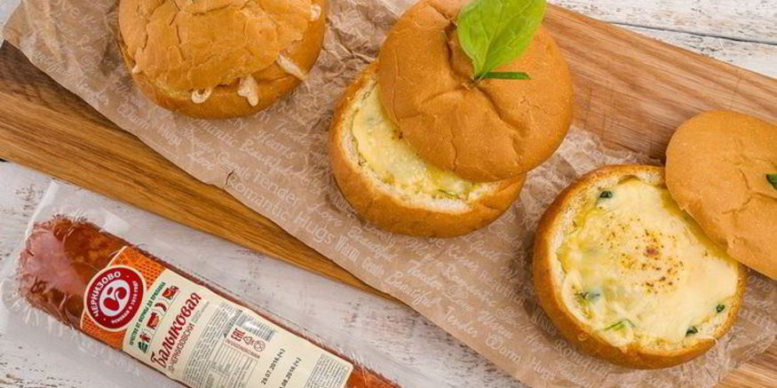 Рецепт яичницы в булочке