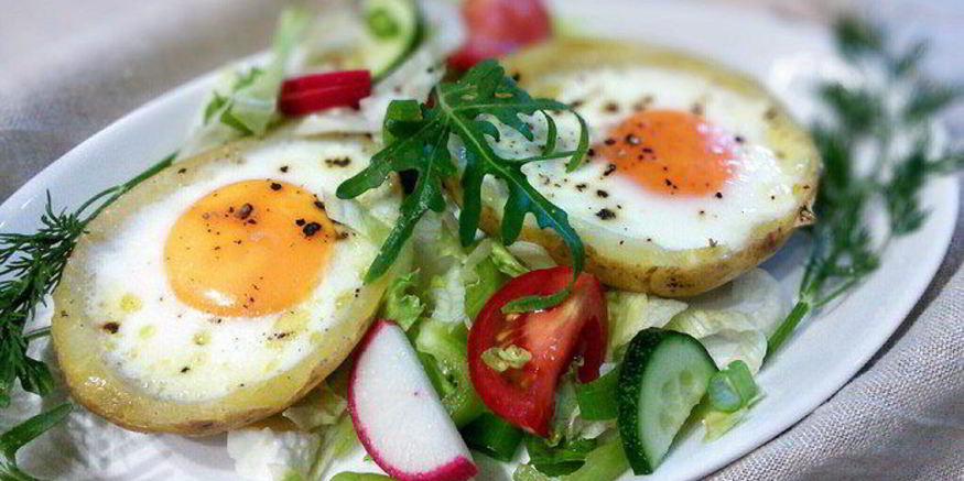 Рецепт яичницы в картофеле