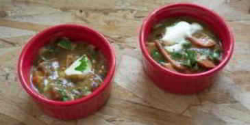 завтрак из сосисок и яиц