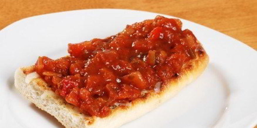 Рецепт закуски из жареных томатов и трав