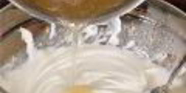 апельсиновое заливное с клубникой