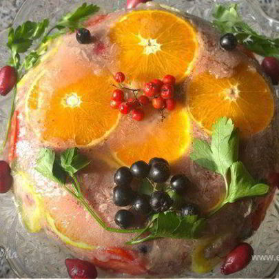 Праздничное заливное из утки с брусникой Утиная история