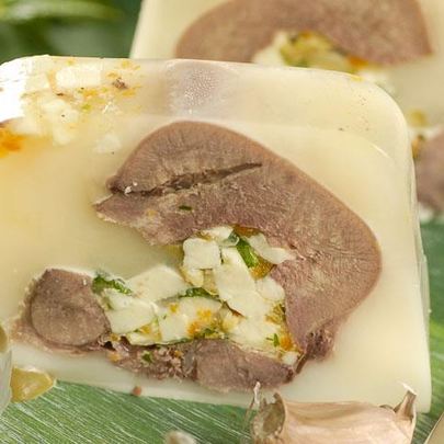 Заливное из фаршированного языка