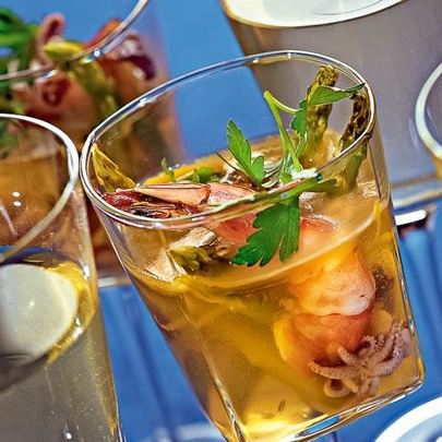 Заливное из морепродуктов в бокалах