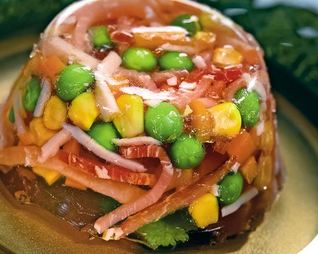Заливное из мясной нарезки