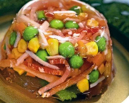 Заливное из мясной нарезки