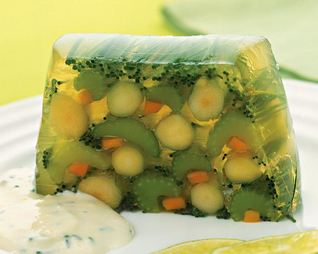 Заливное из сельдерея, моркови и спаржи