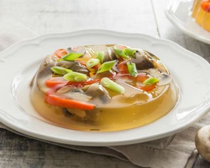 Заливное из шампиньонов