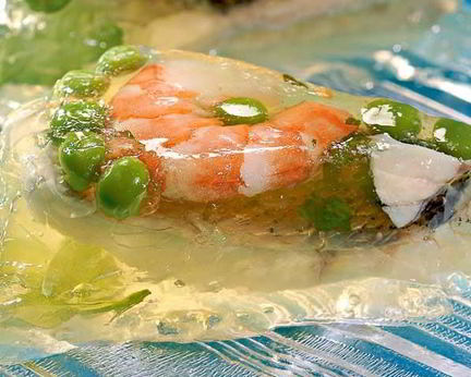 Заливное из судака с креветками