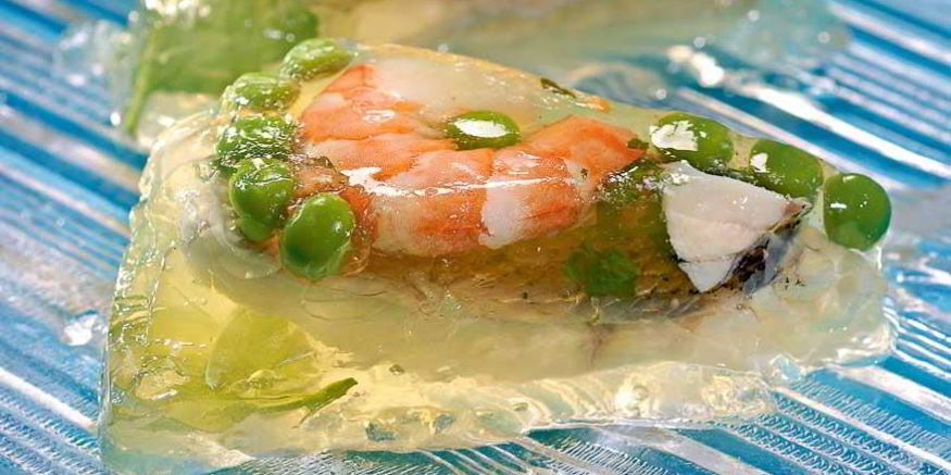 Рецепт заливного из судака с креветками