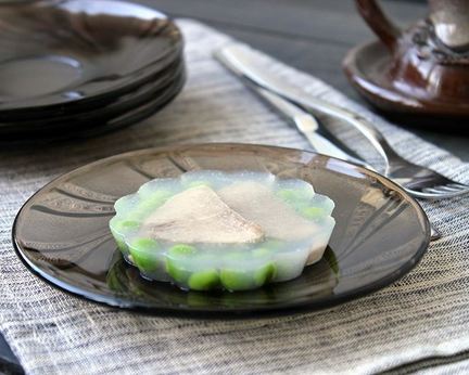 Заливное из свиного языка с желатином