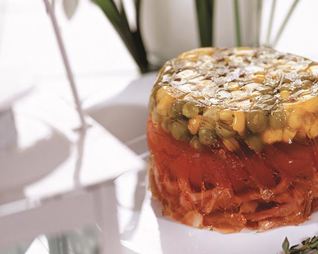 Заливное с горошком и кукурузой