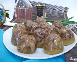 Заливное в яичной скорлупе