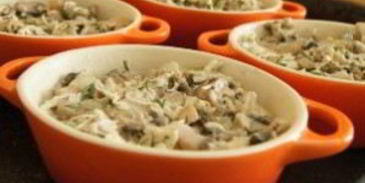 жюльен из курицы в горшочках